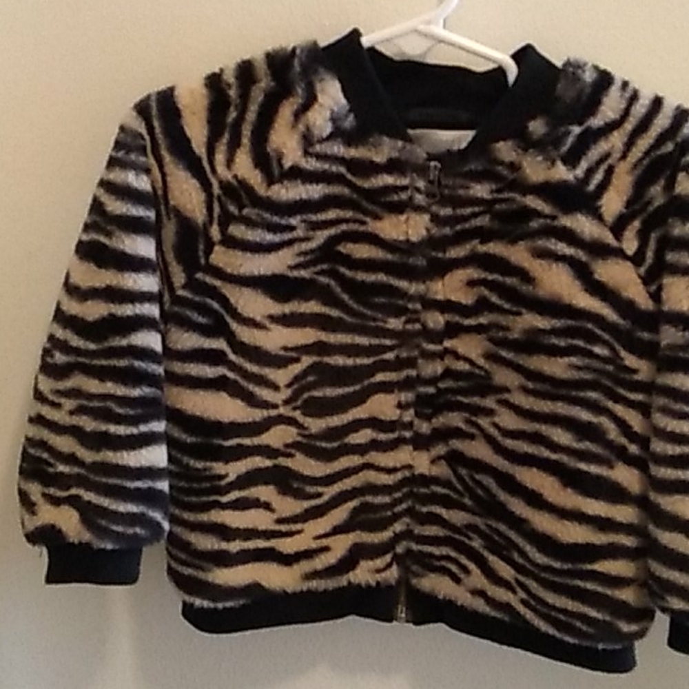 Zebra fuzzy jacket